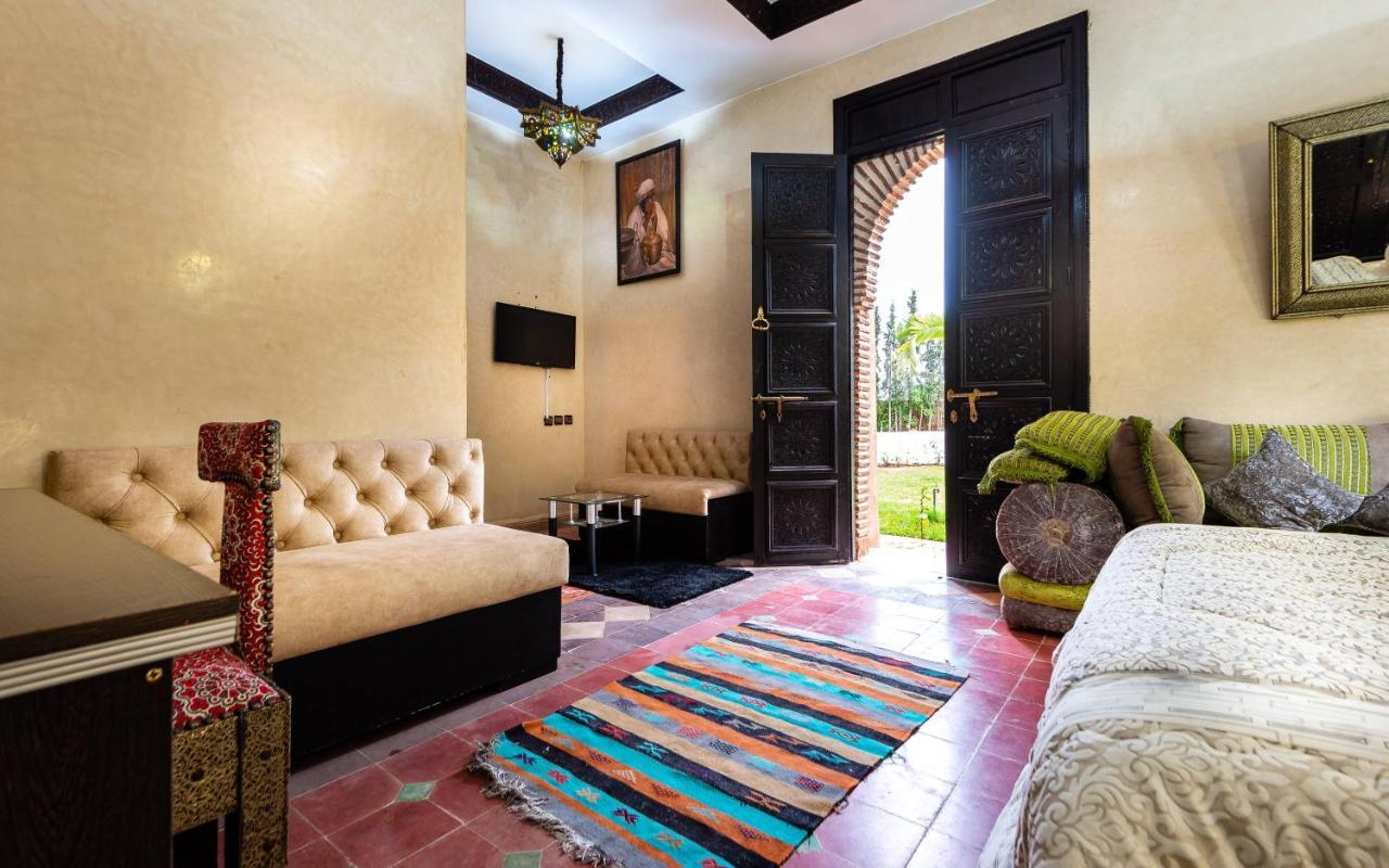 Palais Ghiat Bed & Breakfast Sidi Abdallah Ghiat Exterior photo