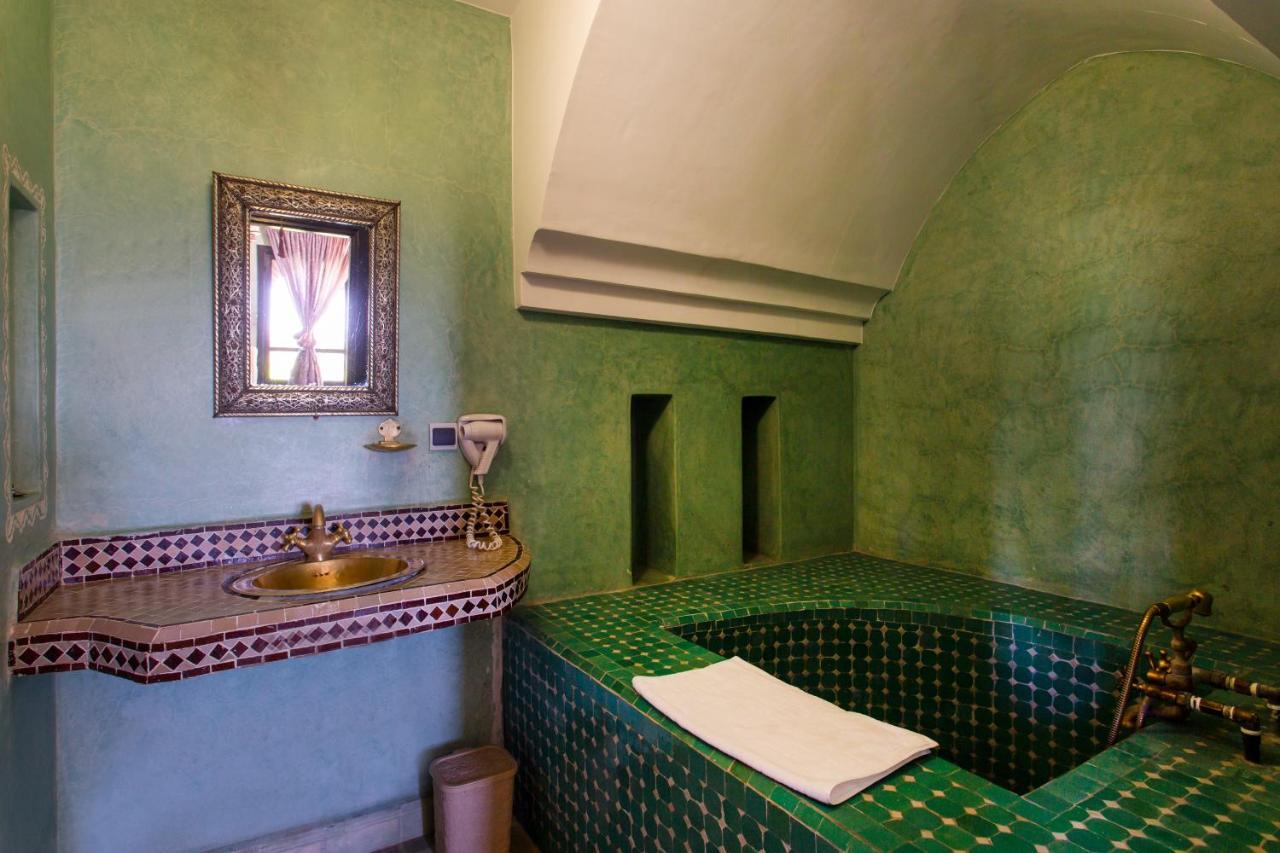 Palais Ghiat Bed & Breakfast Sidi Abdallah Ghiat Exterior photo